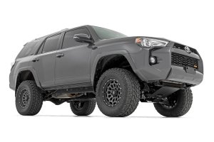 Toyota 4Runner Suspension Lift Kit - Rough Country - 4.5 Inch Lift Kit | RR Coils | N3 Struts - '15-'20